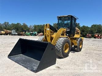 CAT 930M