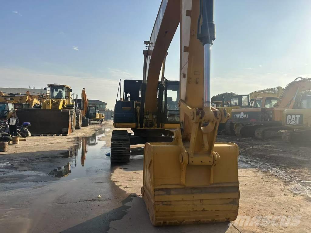 CAT 325 D Raupenbagger
