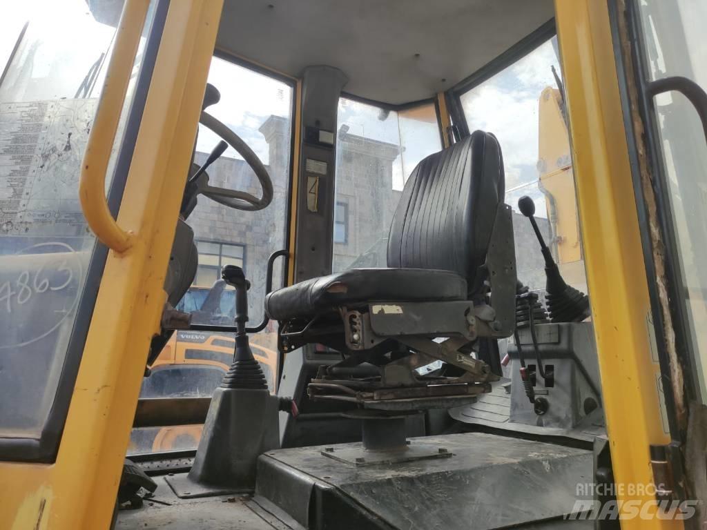 Komatsu WB 92 A Baggerlader