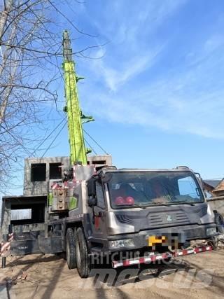 Zoomlion ZTC 800V5 All-Terrain-Krane