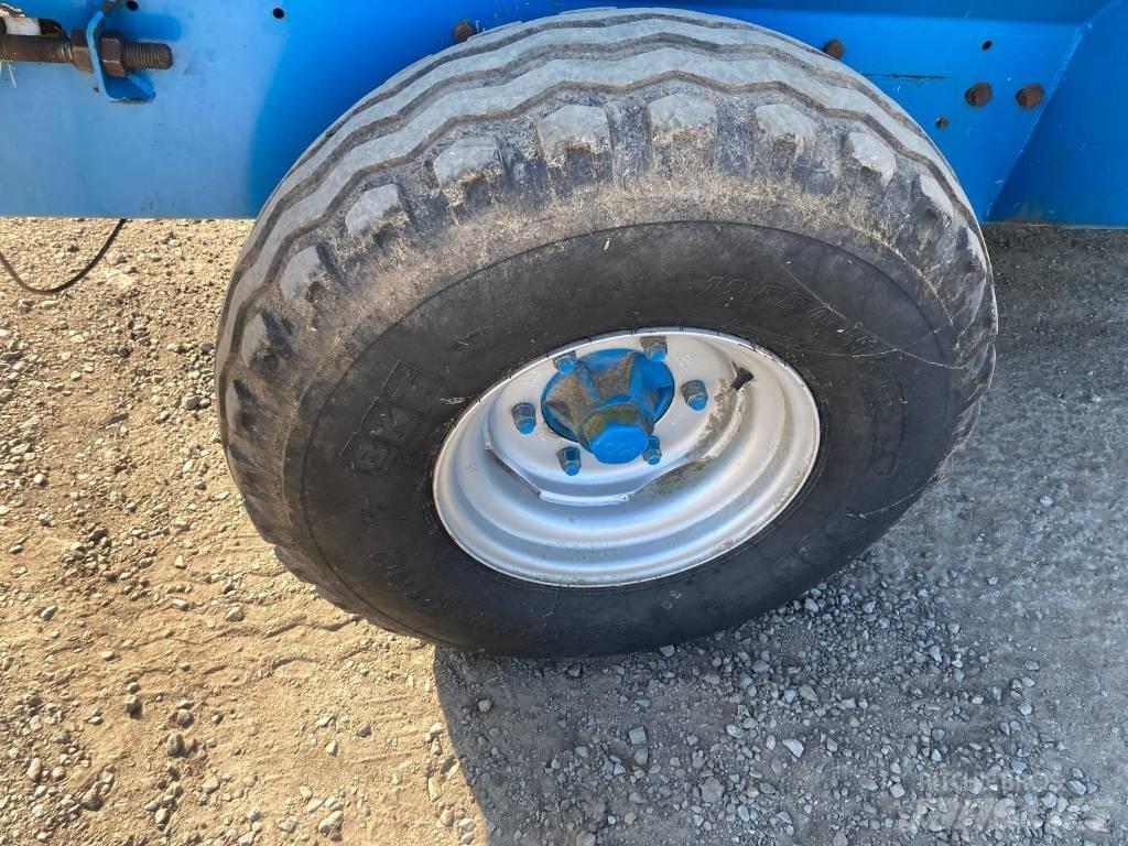  KIDD 450 TC Ballenschredder, -schneider und -wickler