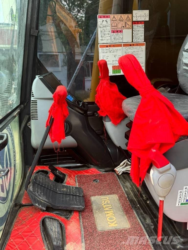 Komatsu PC 200-8 Midibagger  7t - 12t