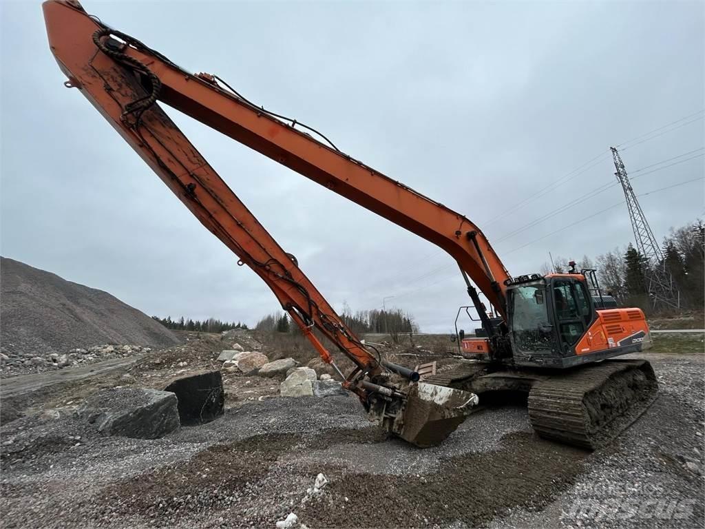 Doosan DX 300LC-5 Long Reach Bagger