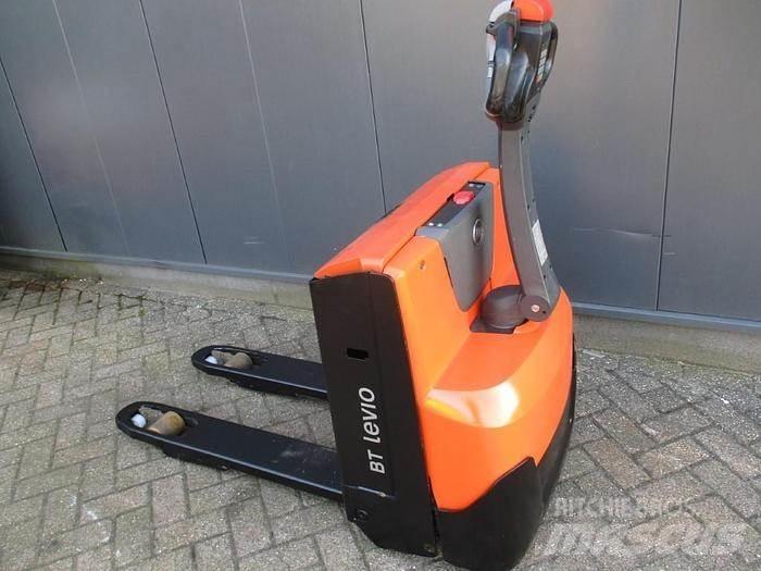 Toyota LWE 140 Niedergabelstapler