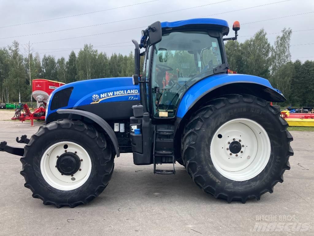 New Holland T7.210 Traktoren