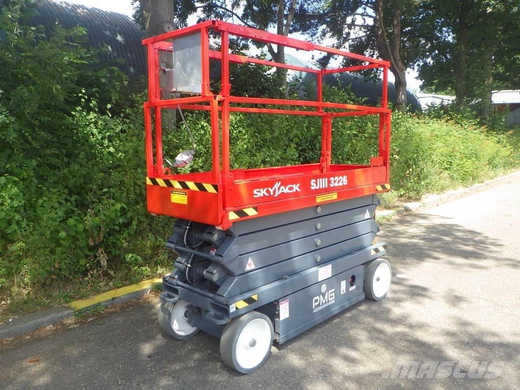 SkyJack SJ3226 Scheren-Arbeitsbühnen