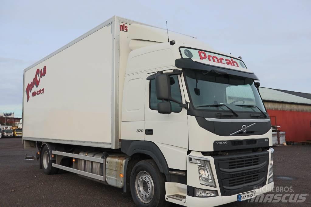 Volvo FM Serie 3722 Kofferaufbau