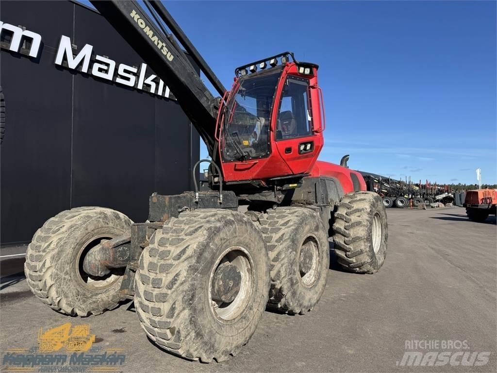 Komatsu 951 Harvester