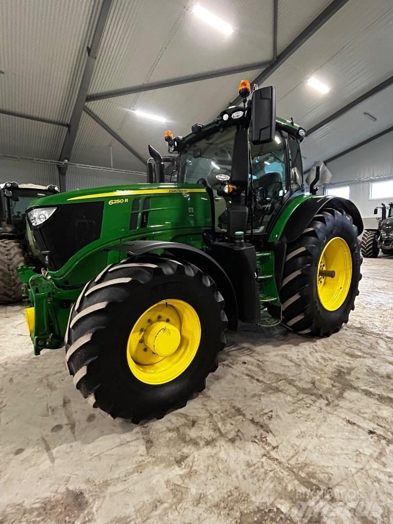 John Deere 6250r Traktoren
