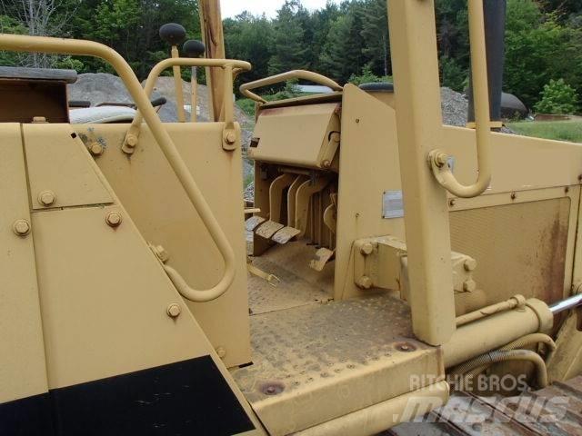 CAT D 3 C Bulldozer