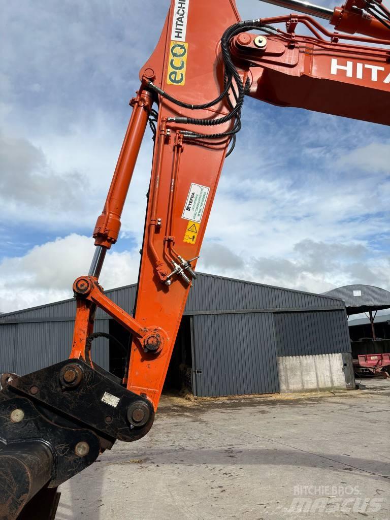 Hitachi 210LC Raupenbagger
