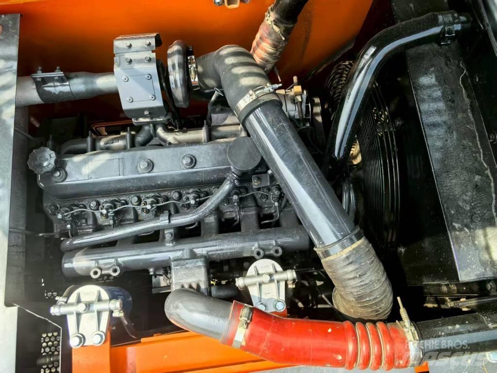 Doosan DX 225 LC Raupenbagger