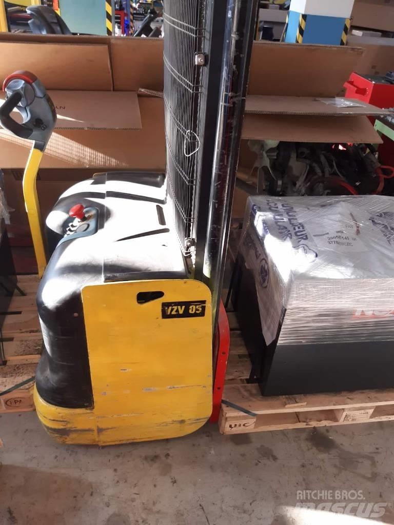 Hyster S 1.2 Deichselstapler