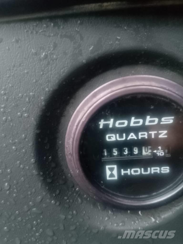 Hyundai 140W-7A Mobilbagger