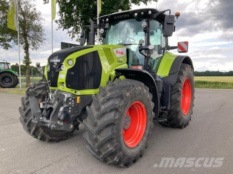 CLAAS AXION 810 Traktoren