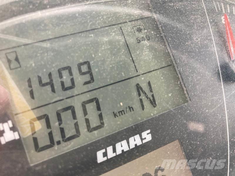 CLAAS AXION 810 Traktoren