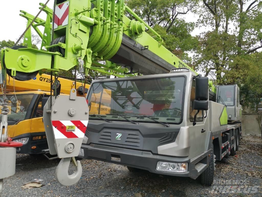 Zoomlion ZTC 250 V All-Terrain-Krane