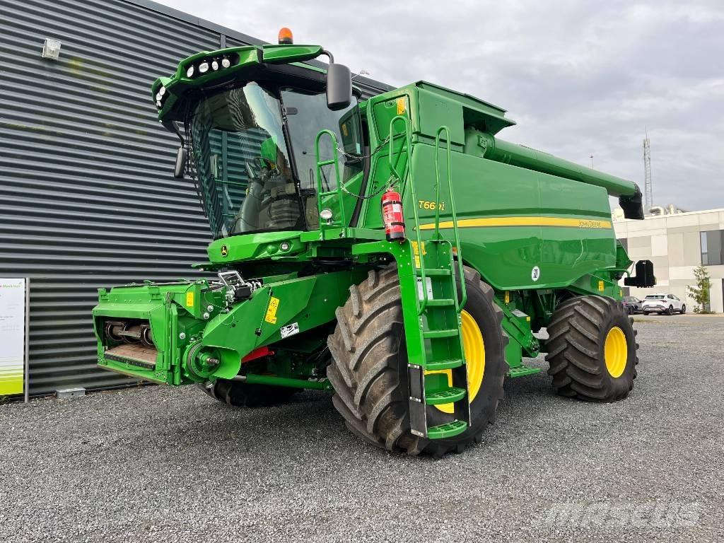 John Deere T 660i Mähdrescher