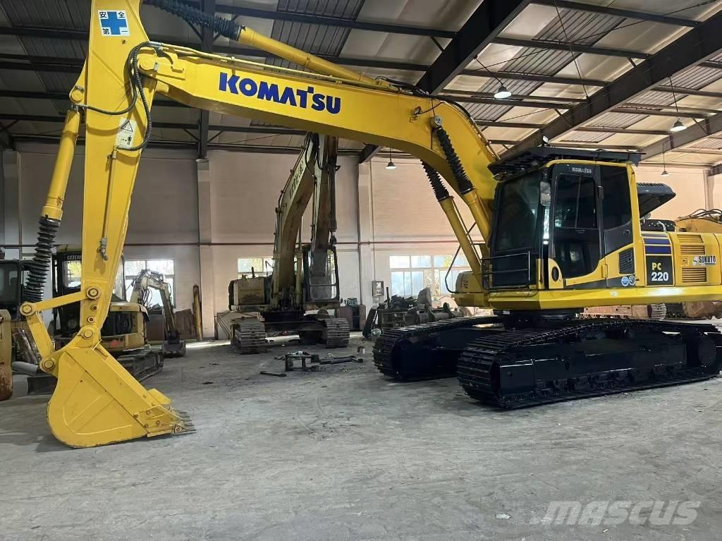 Komatsu PC 220-8N1 Raupenbagger