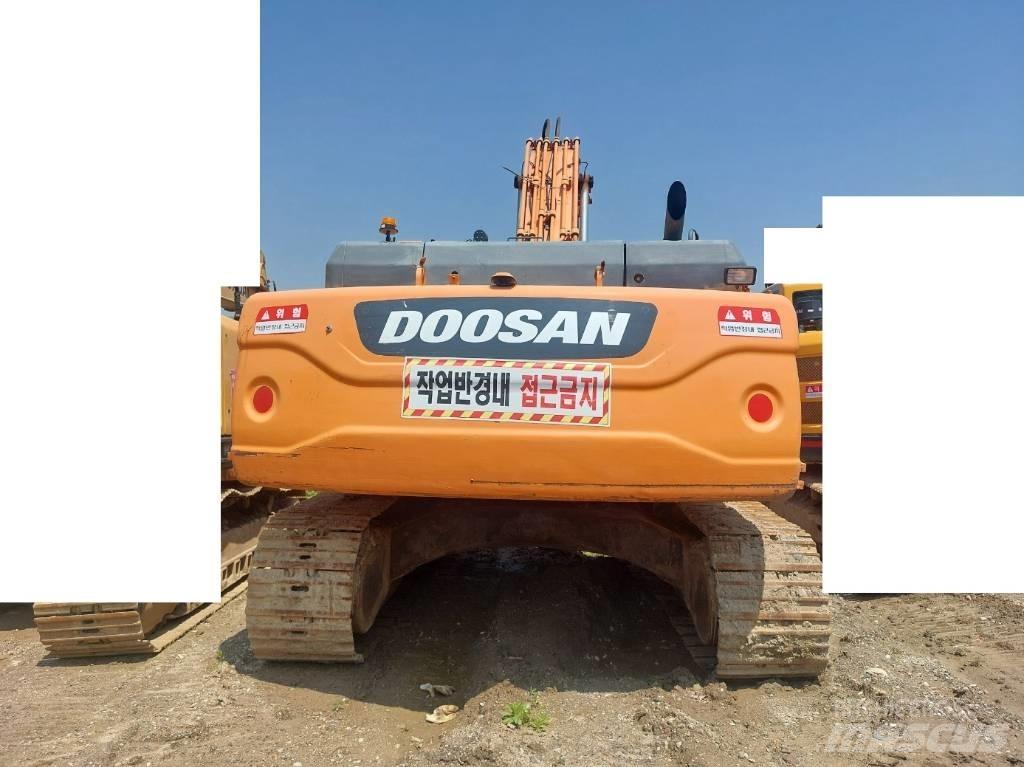 Doosan DX 300 LCA Raupenbagger