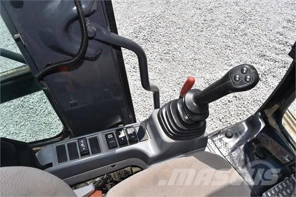 Hitachi ZX 135 Raupenbagger