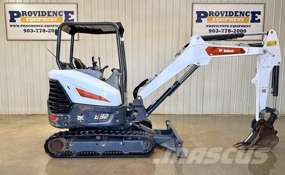 Bobcat E32 Minibagger < 7t