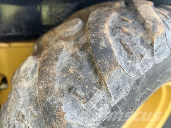 CAT 420D IT Baggerlader