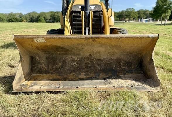 CAT 420F2 Baggerlader