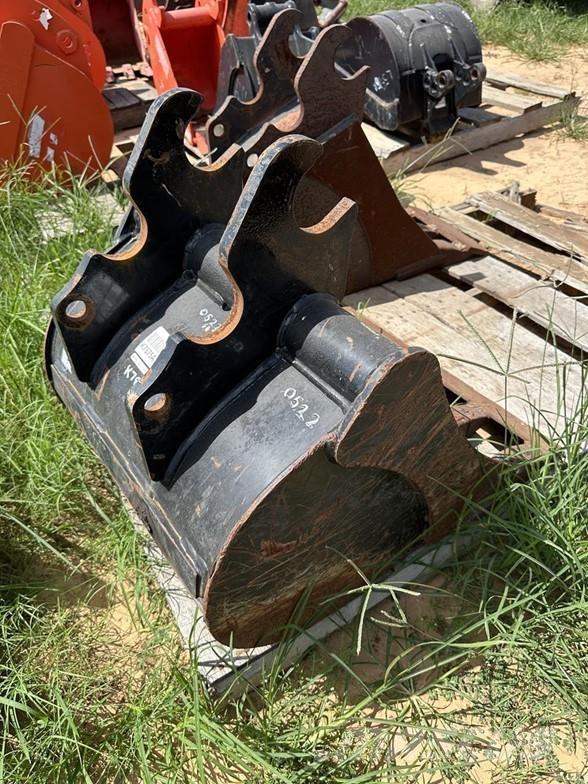 Kubota K7875A Schaufeln