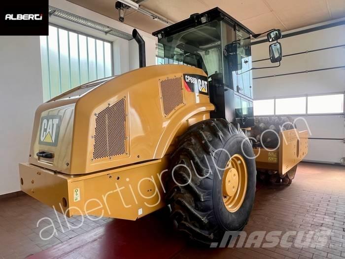 CAT CP 68 B Erdbauwalzen