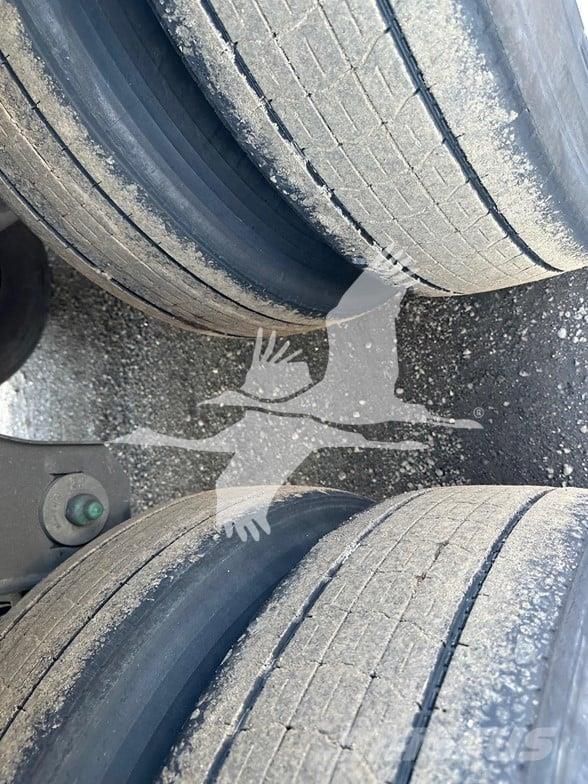 Utility 3000R Kühlauflieger