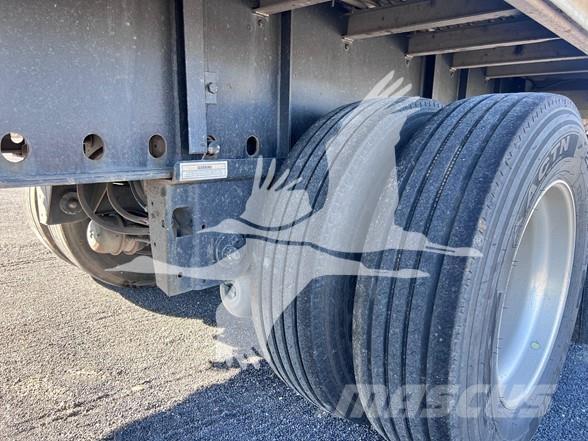 Utility 4000AE Pritschenauflieger