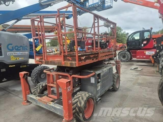 SkyJack 6832RT Scheren-Arbeitsbühnen