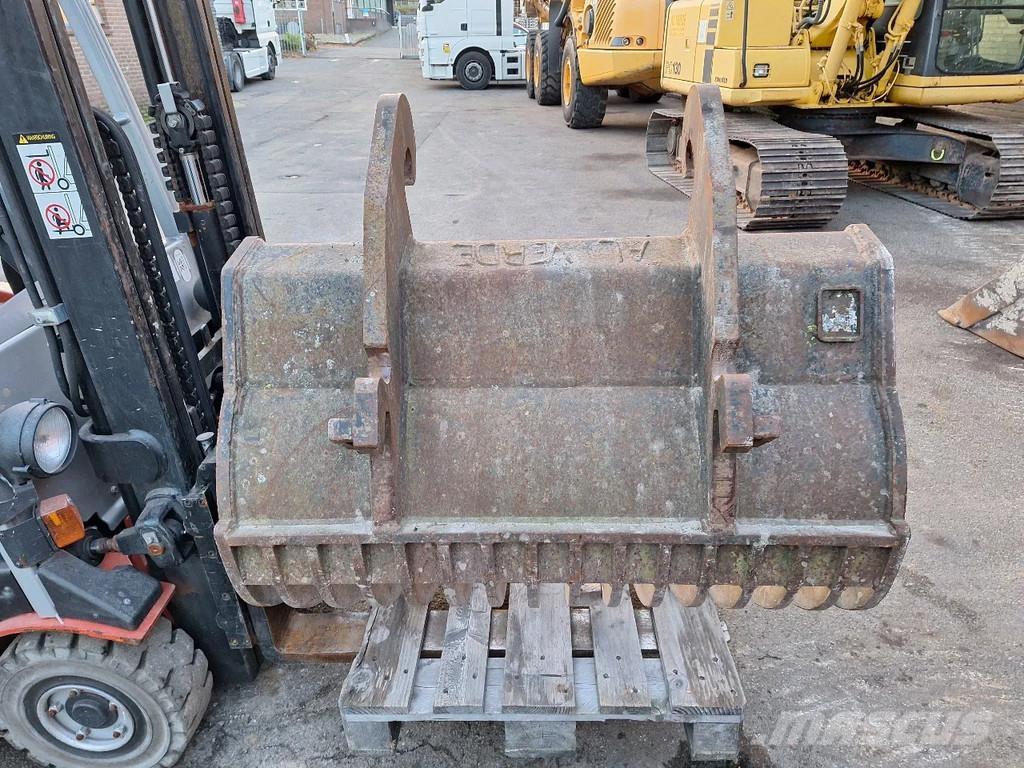 Komatsu PC130-6K Raupenbagger