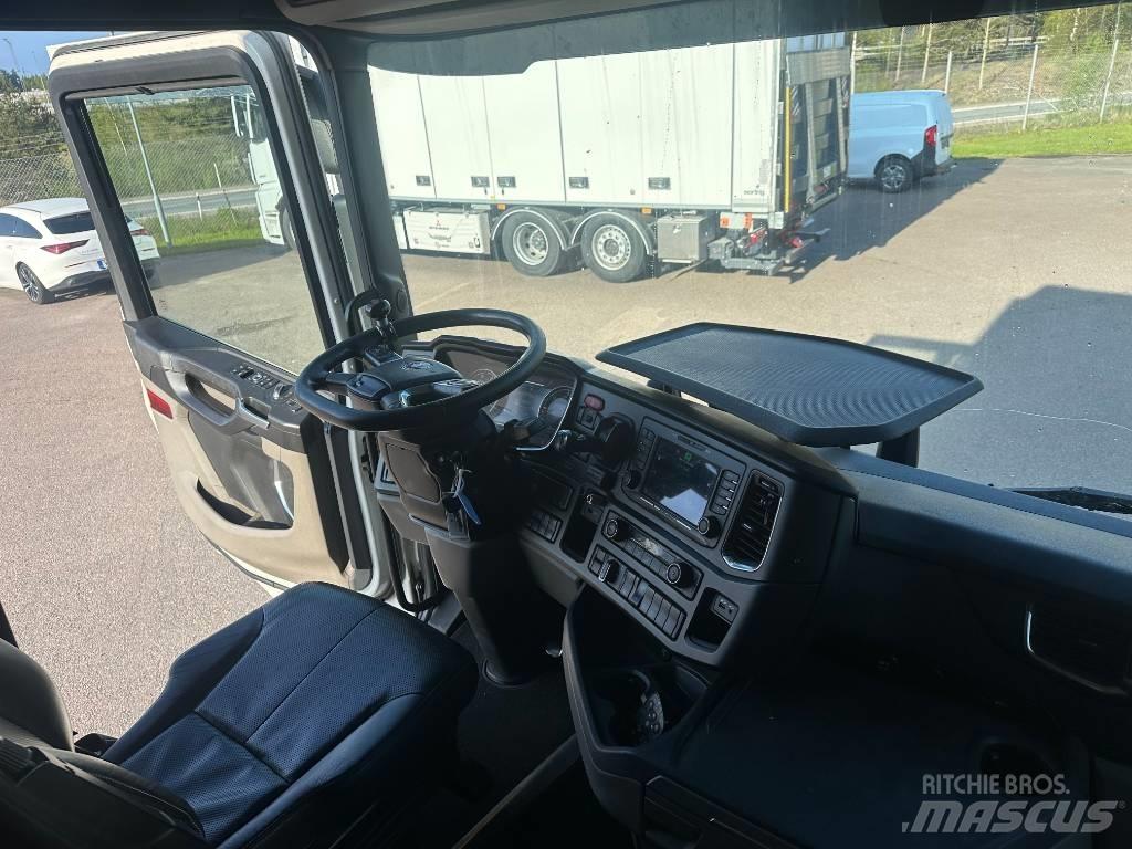 Scania R520B6X2NB Kofferaufbau