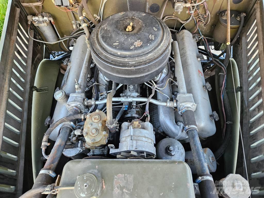Kraz 255 B Pritschenwagen mit Seilwinde