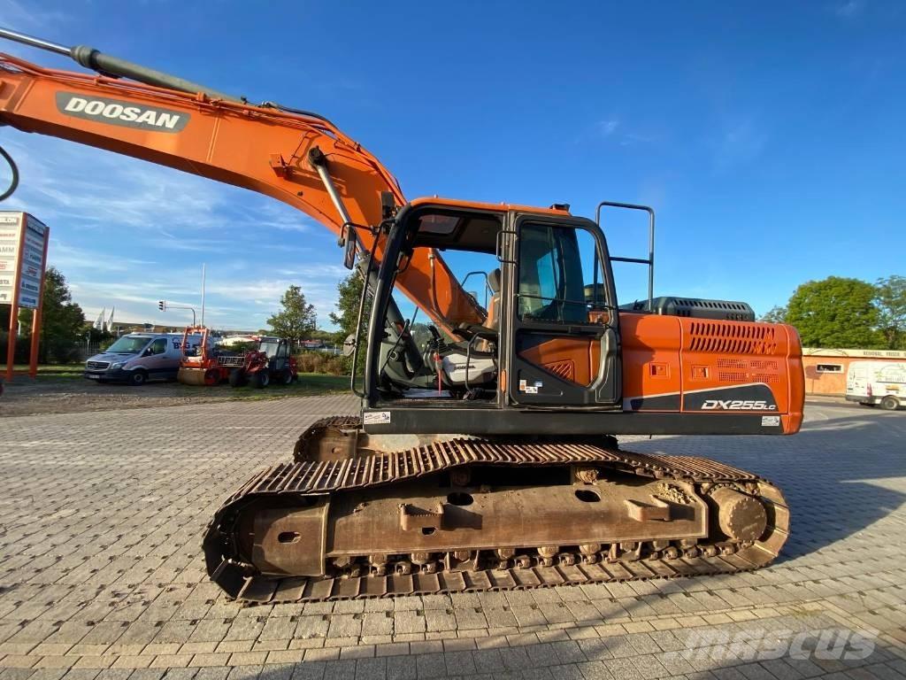 Doosan DX 255 LC-5 Raupenbagger