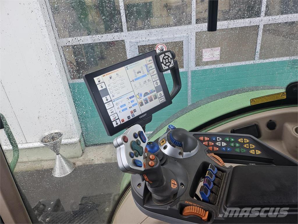 Fendt 724 Vario Traktoren
