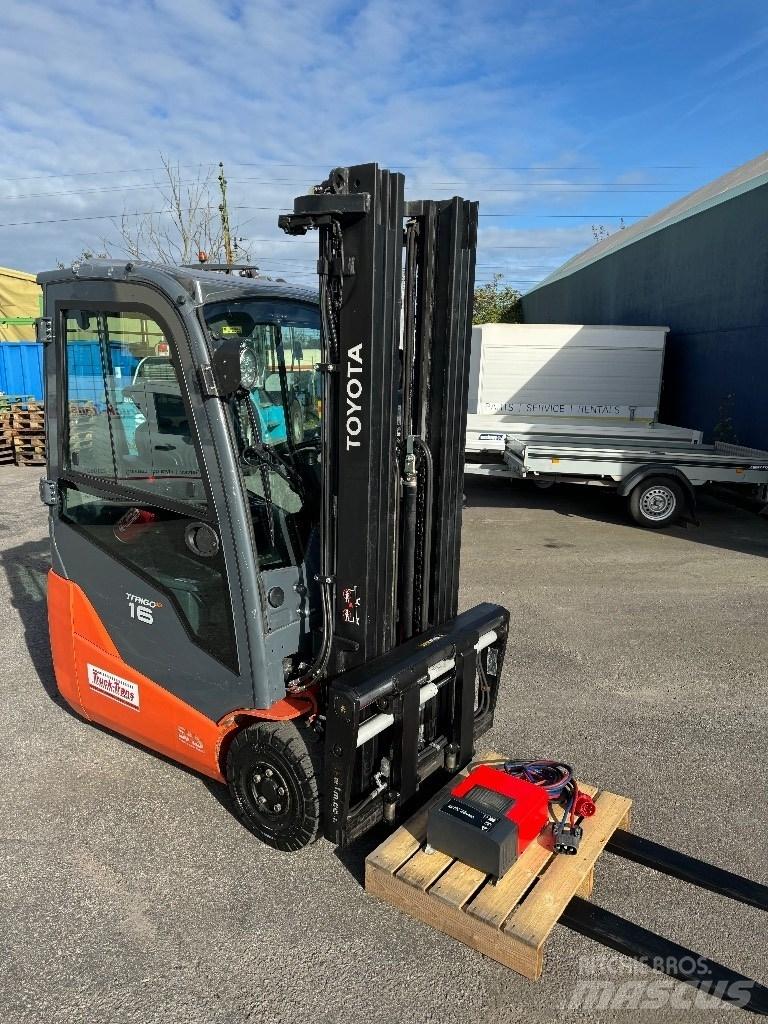 Toyota 8FBEK16T Elektrostapler