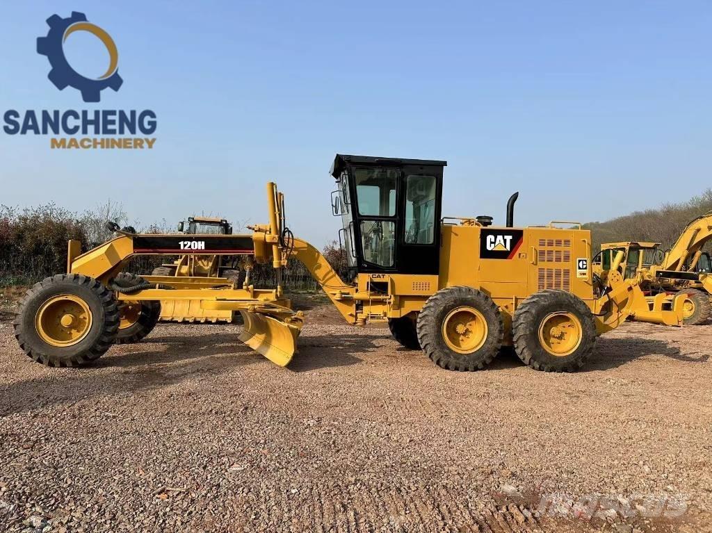 CAT 120H Grader