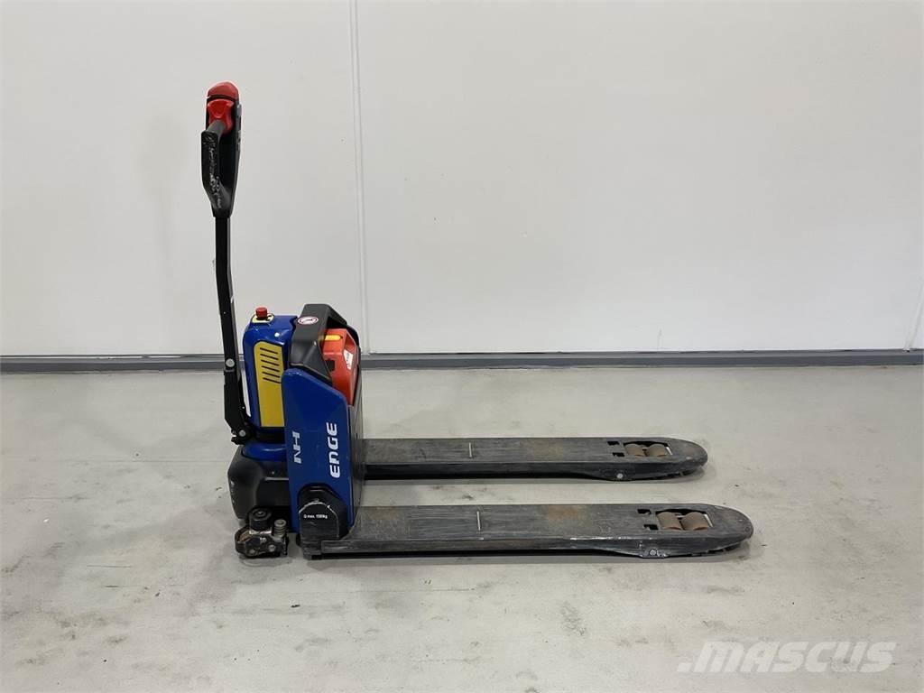NH SKP1500E Niedergabelstapler