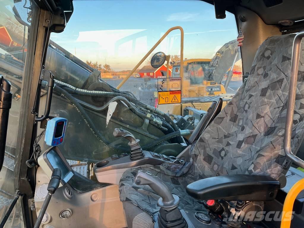 Volvo EC 160 C L Raupenbagger