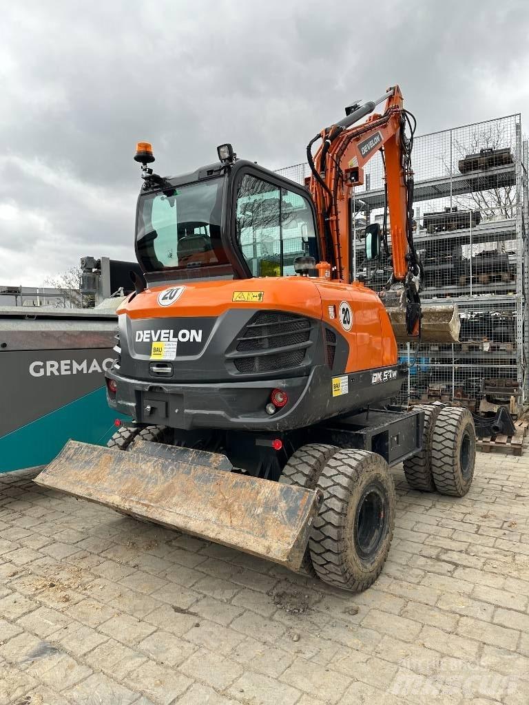 Develon DX 57 W-7 Mobilbagger