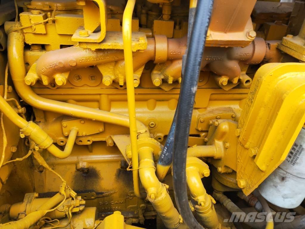 Shantui SD32 Bulldozer