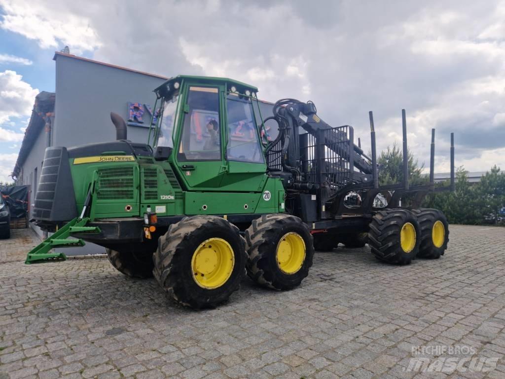 John Deere 1210 E Forwarder