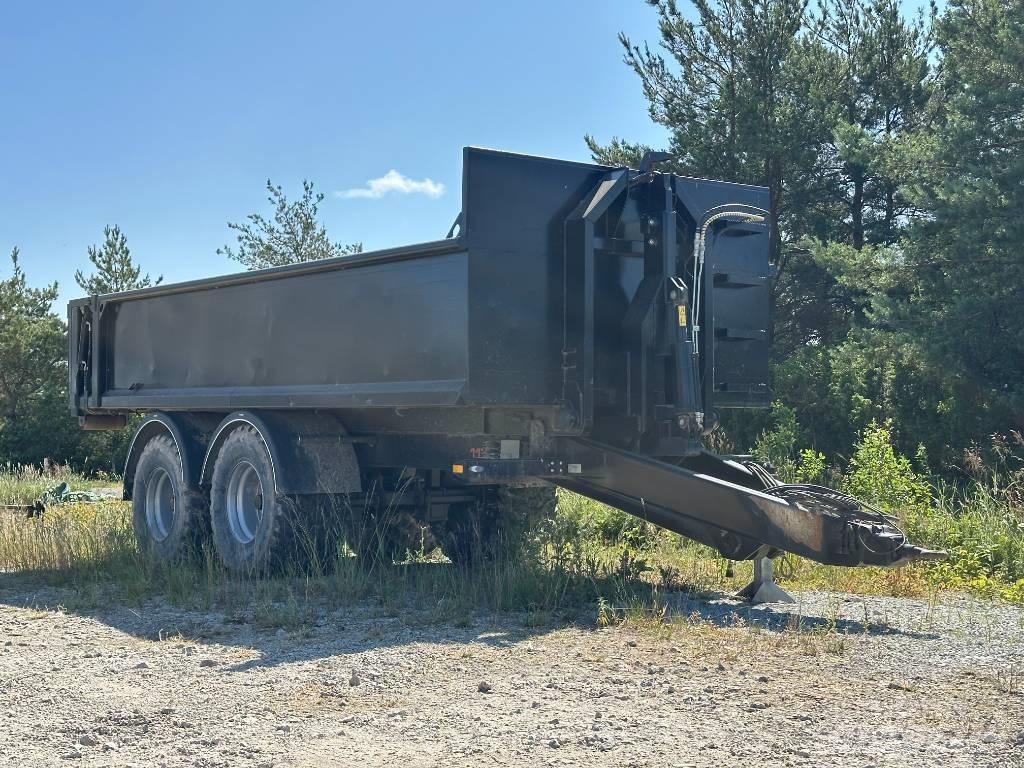 Palmse Trailer 117 Anhänger mit Hakenlift
