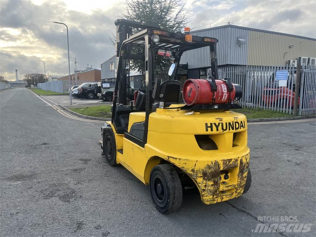 Hyundai 35L-7A Gasstapler