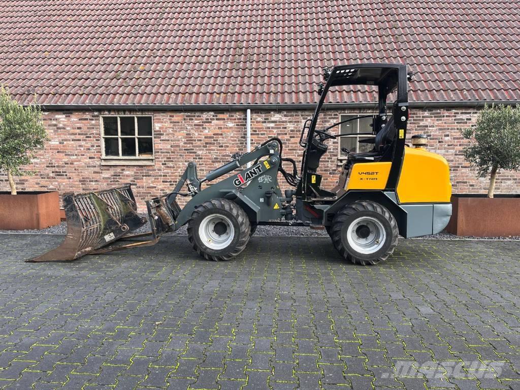 GiANT V 452 T x-tra Minilader