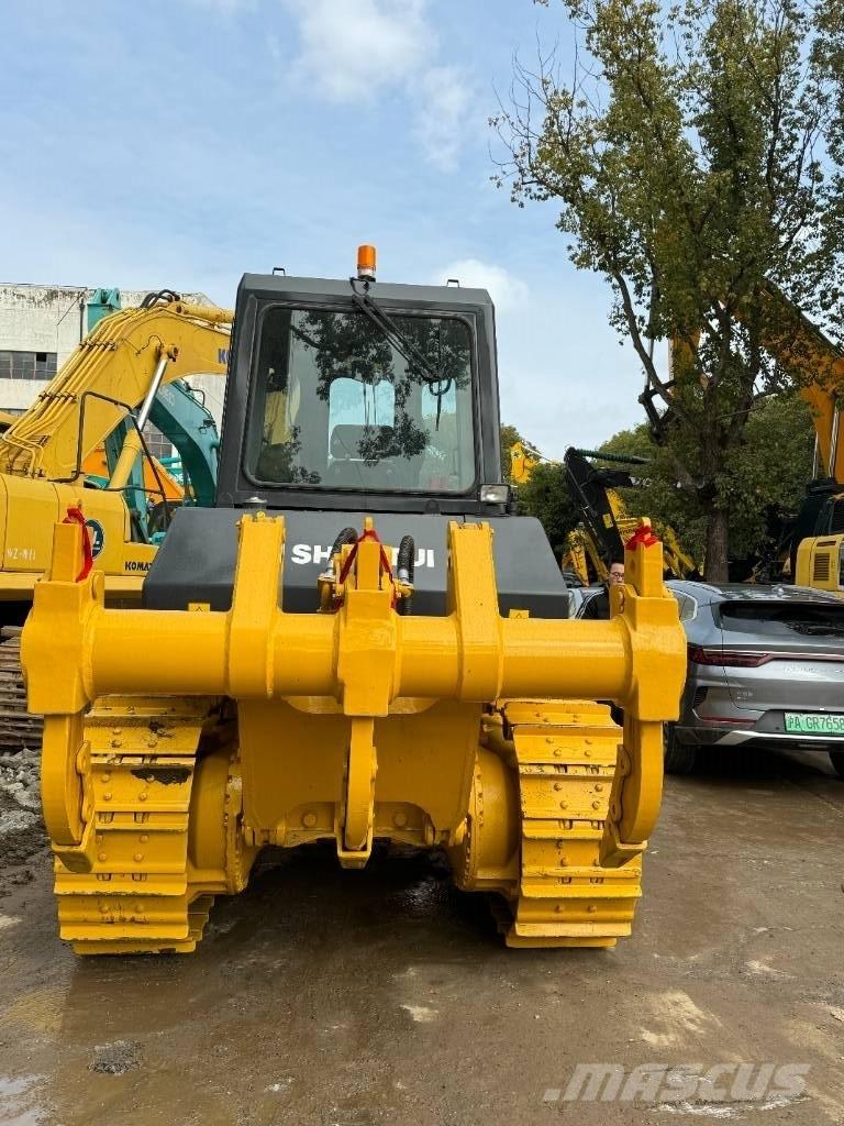 Shantui SD 16 Bulldozer