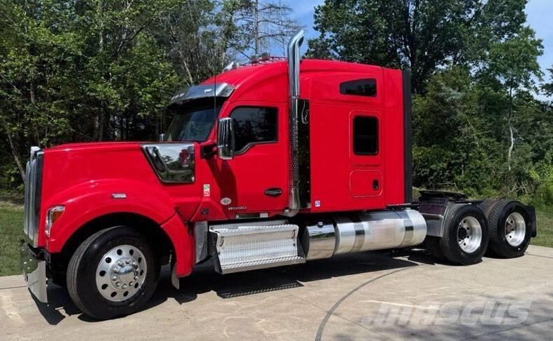 Kenworth W 990 Sattelzugmaschinen